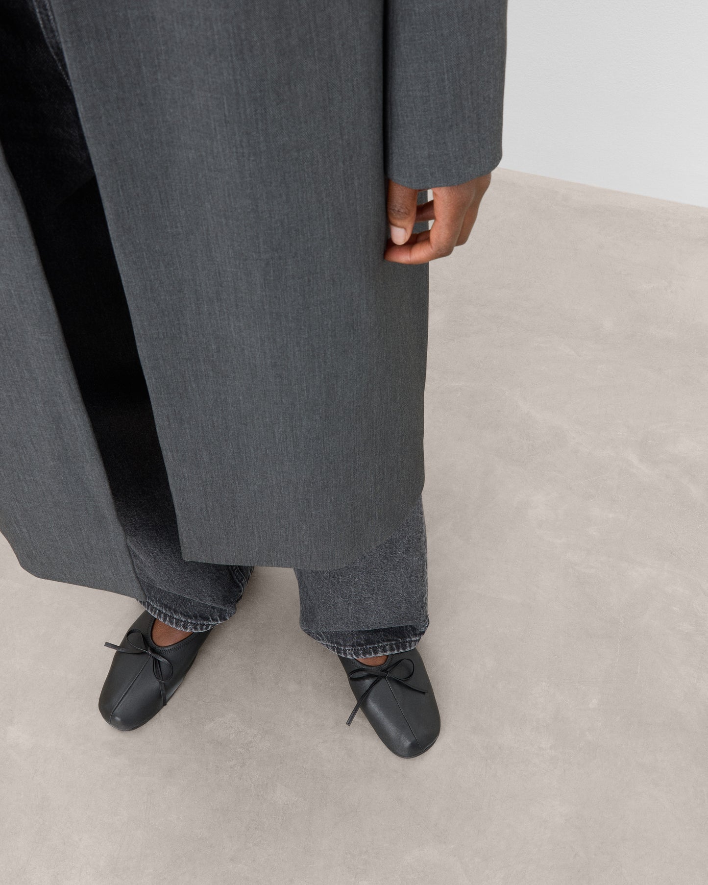 Blaise Leather Black