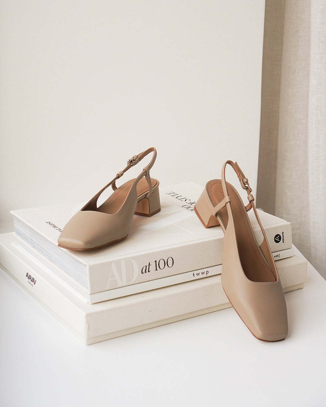 Elin Beige Leather