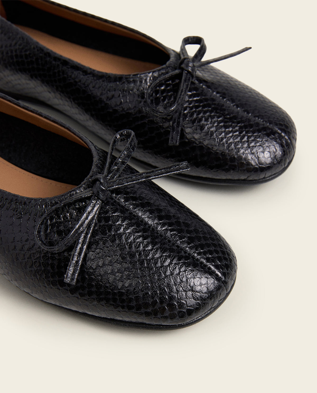 Blaise Snake Leather Black