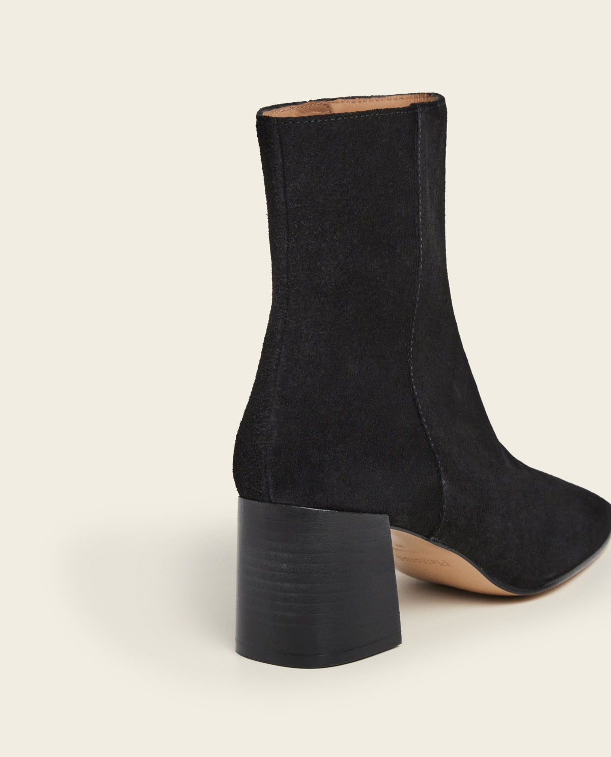 Cay Suede Black