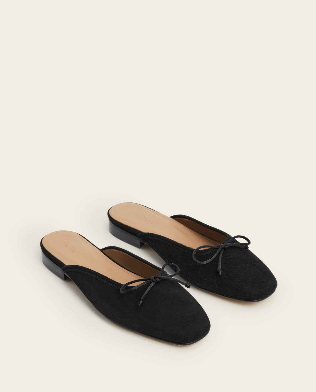 Malva Suede Black