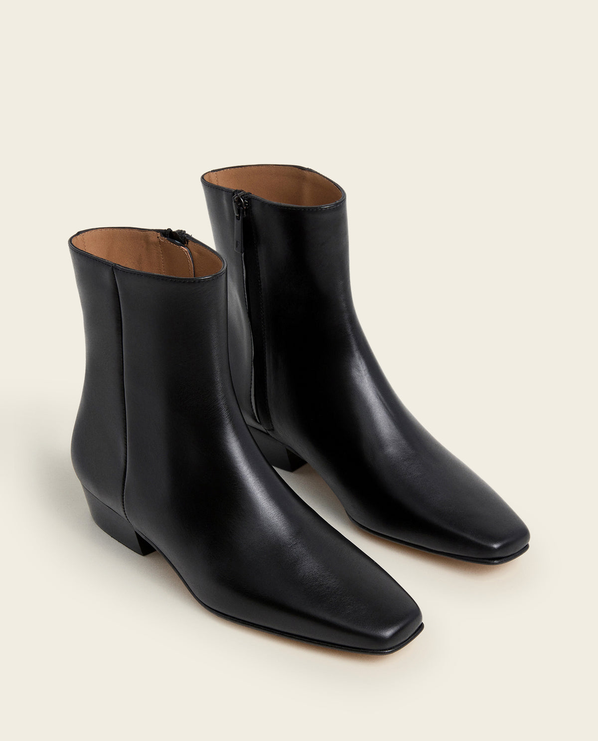 Rami Leather Black