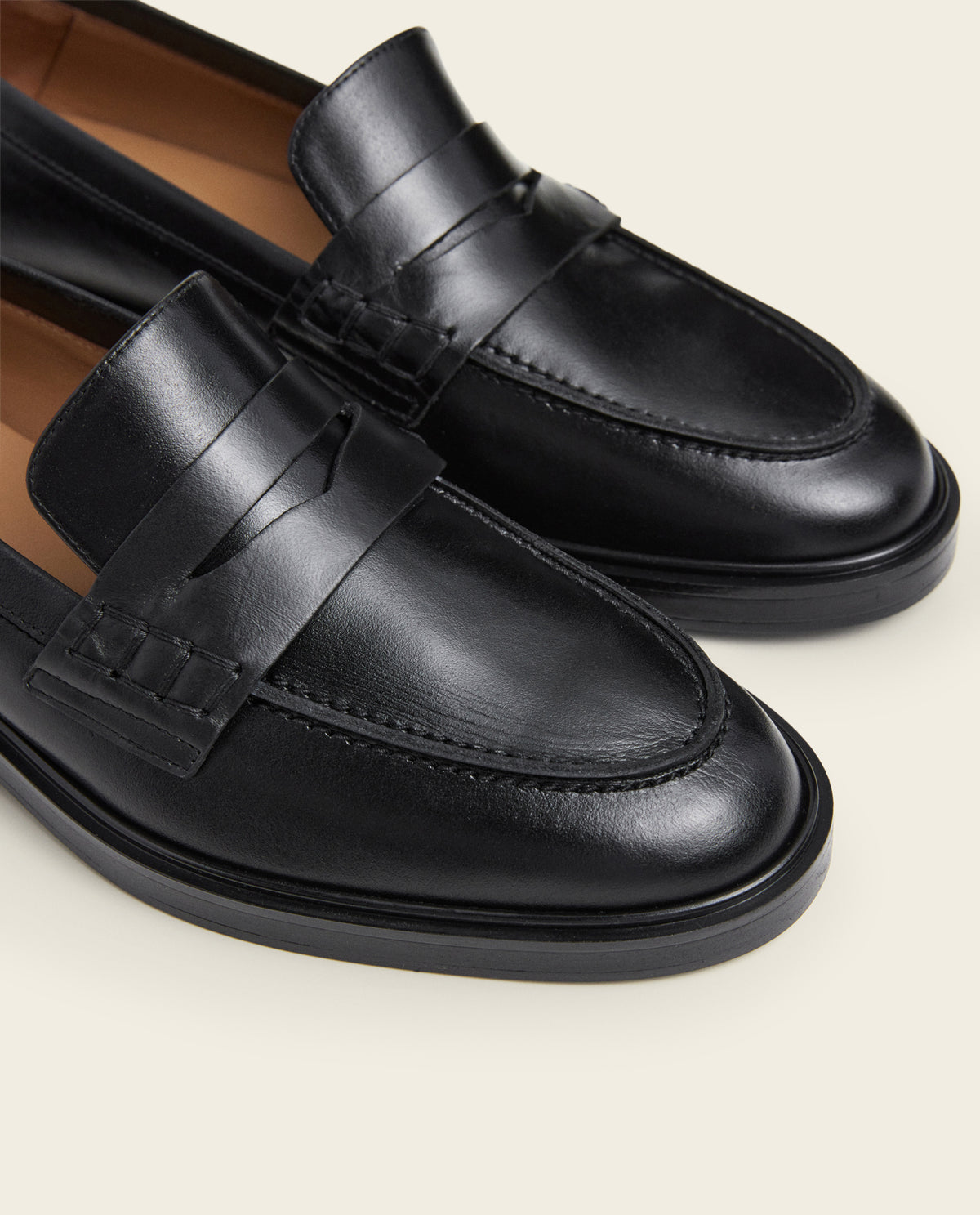 Sara Leather Black