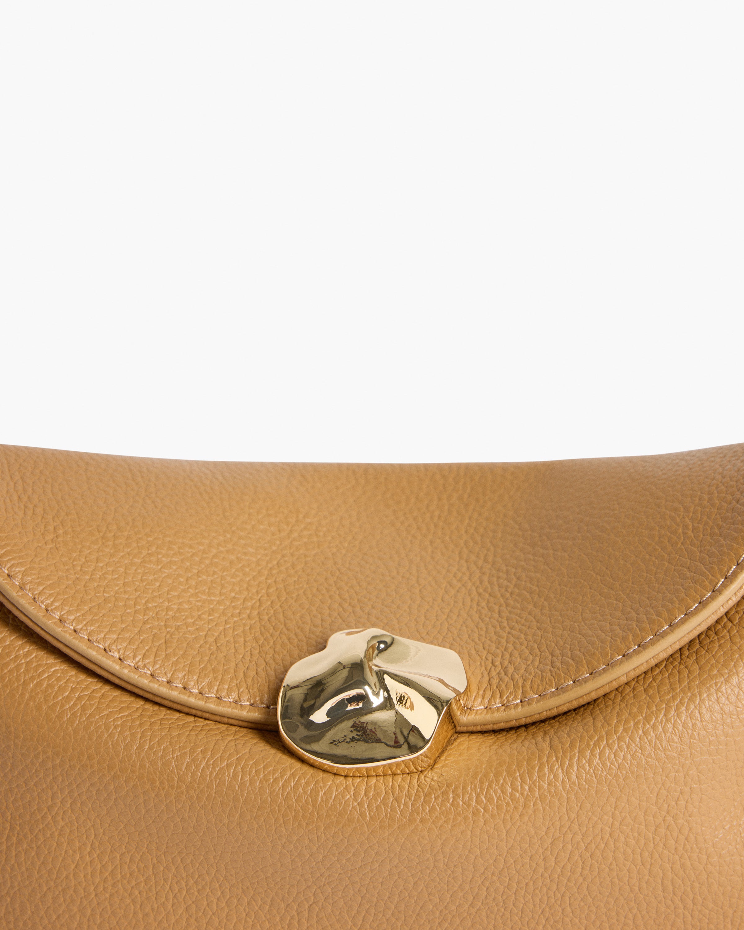 Hanna Clutch Grained Leather Cognac
