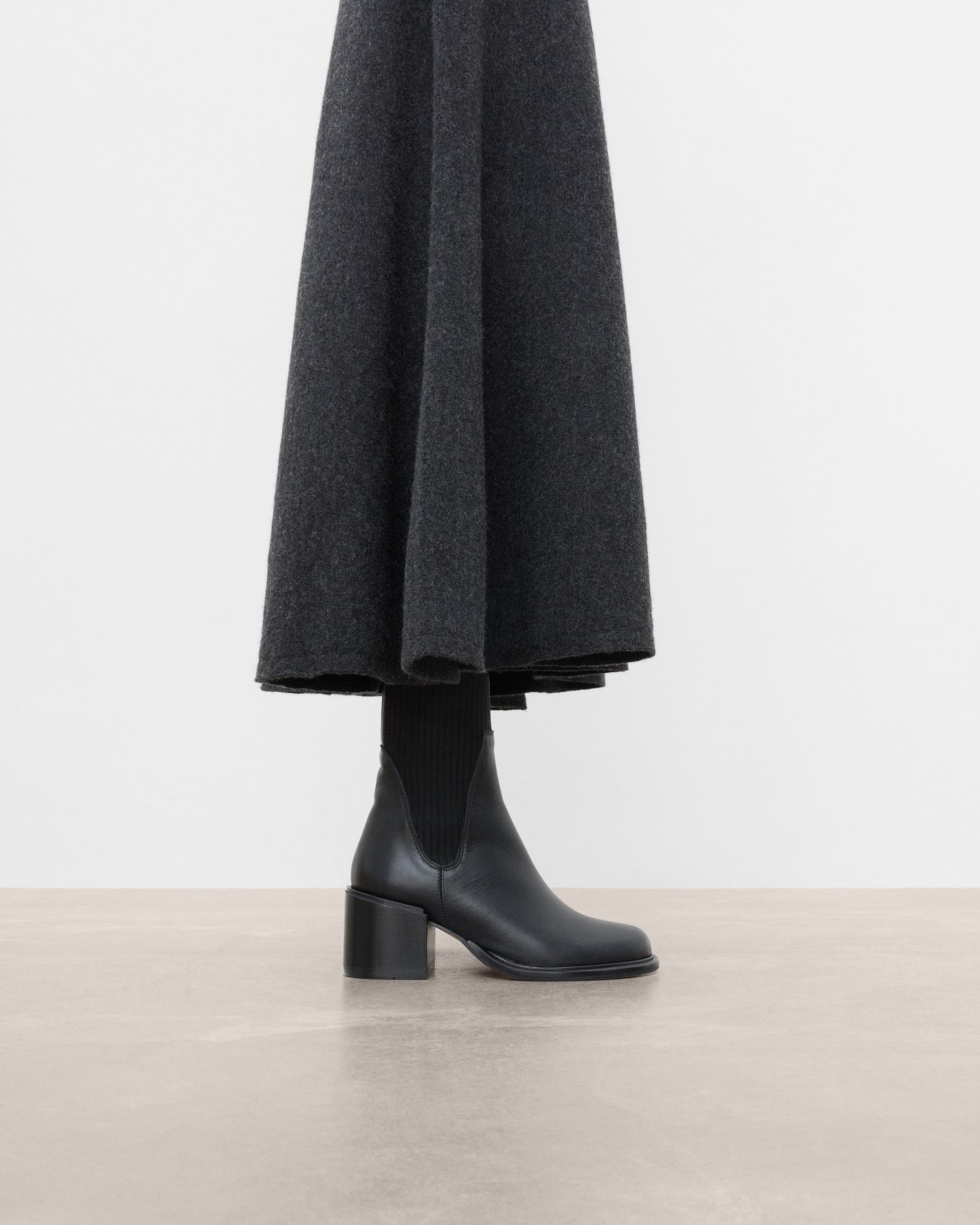 Quinn Leather Black