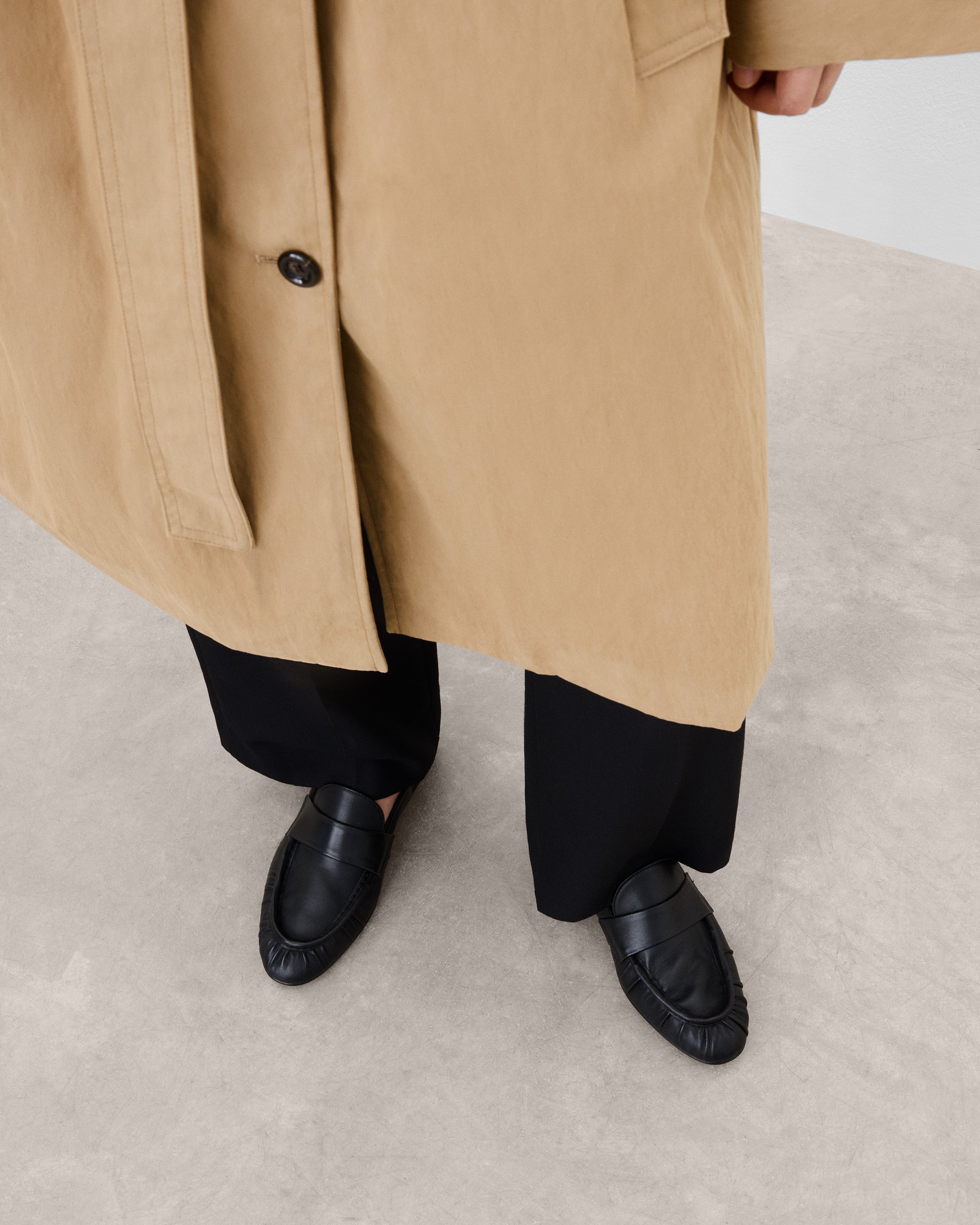 Samoa Leather Black Loafer – Flattered